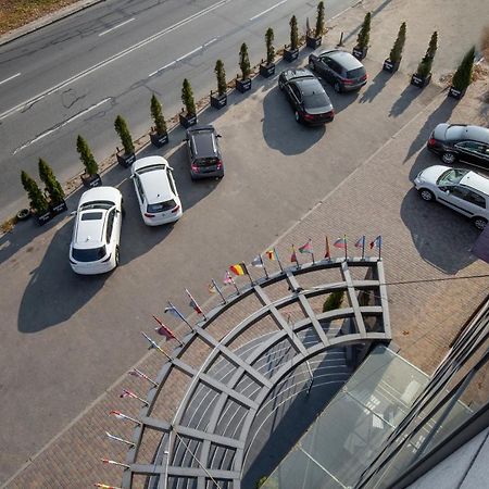 Hotel Ambassador Plaza Kiev Exterior foto
